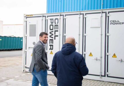 Important issues in choosing an energy storage system