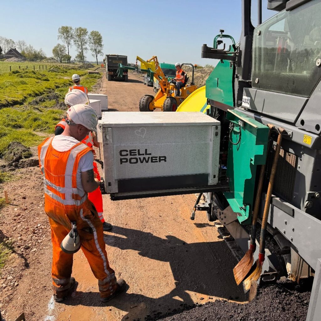 Cellpower off-highway battery pack in use by Dura Vermeer