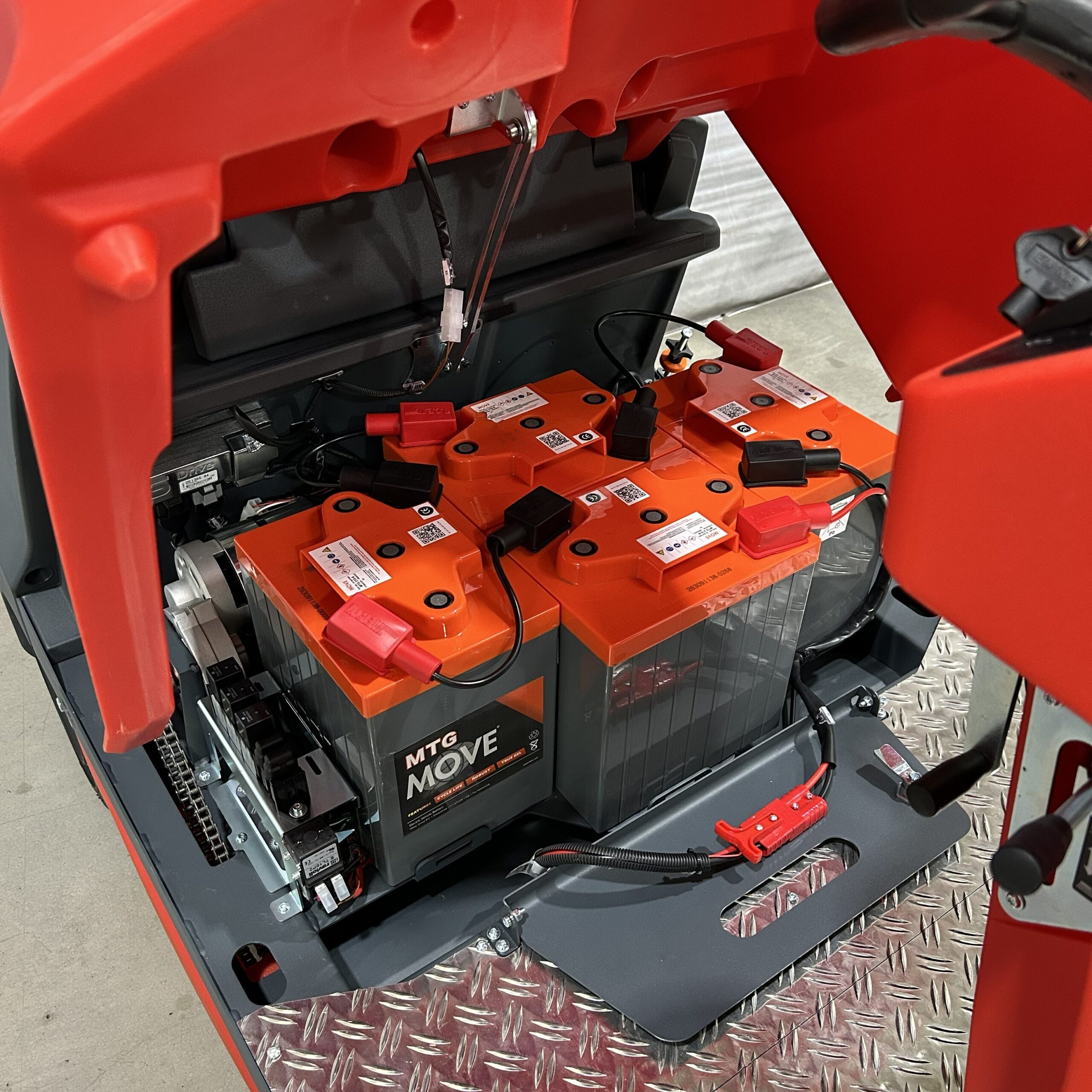 MOVE MTG 210-6 accu's voor veegmachine